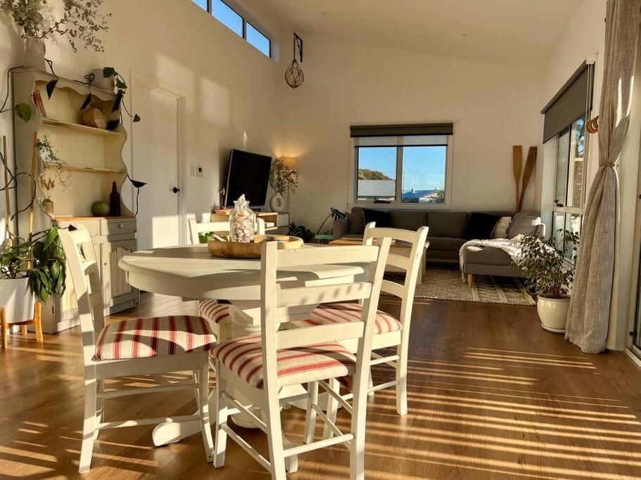 Viola - Seaside Retreat Holiday home